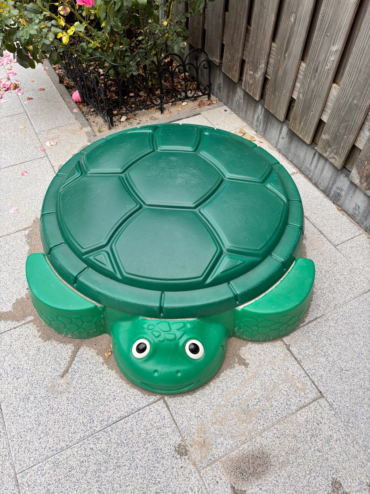 Little Tikes schildpad zandbak met deksel, Kinderen en Baby's, Speelgoed | Buiten | Zandbakken, Ophalen, Zo goed als nieuw