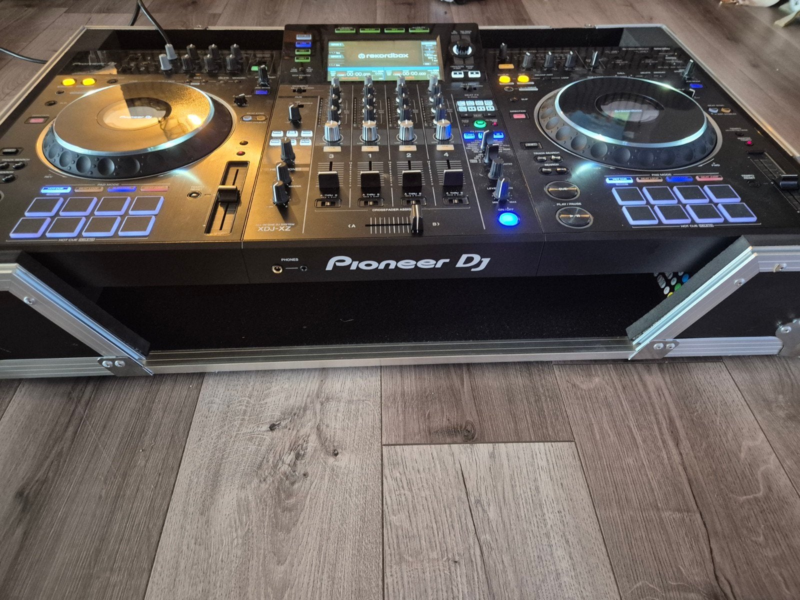 Pioneer XDJ-XZ inclusief Magma Flightcase. ZO GOED ALS NIEUW, Ophalen, Zo goed als nieuw, Dj-set, Pioneer