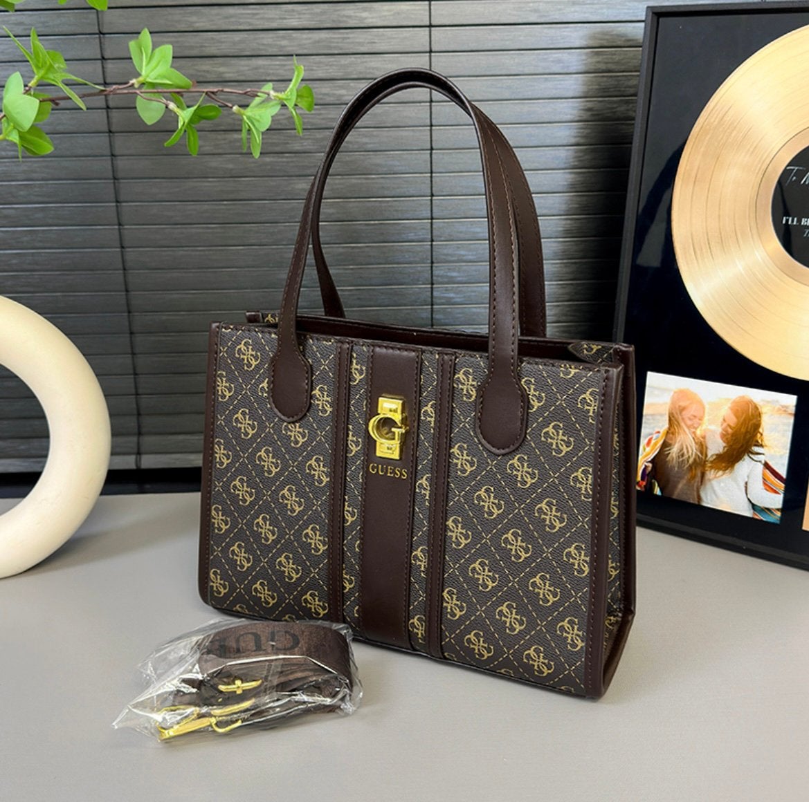 Guess handtas, Ophalen of Verzenden, Zo goed als nieuw, Bruin, Handtas