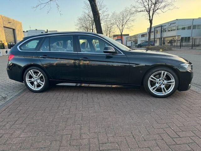 BMW 3 Serie Touring 316i M Edition Executive Airco/ECC,Cruis, Auto's, Gebruikt, 4 cilinders, Xenon verlichting, Alcantara