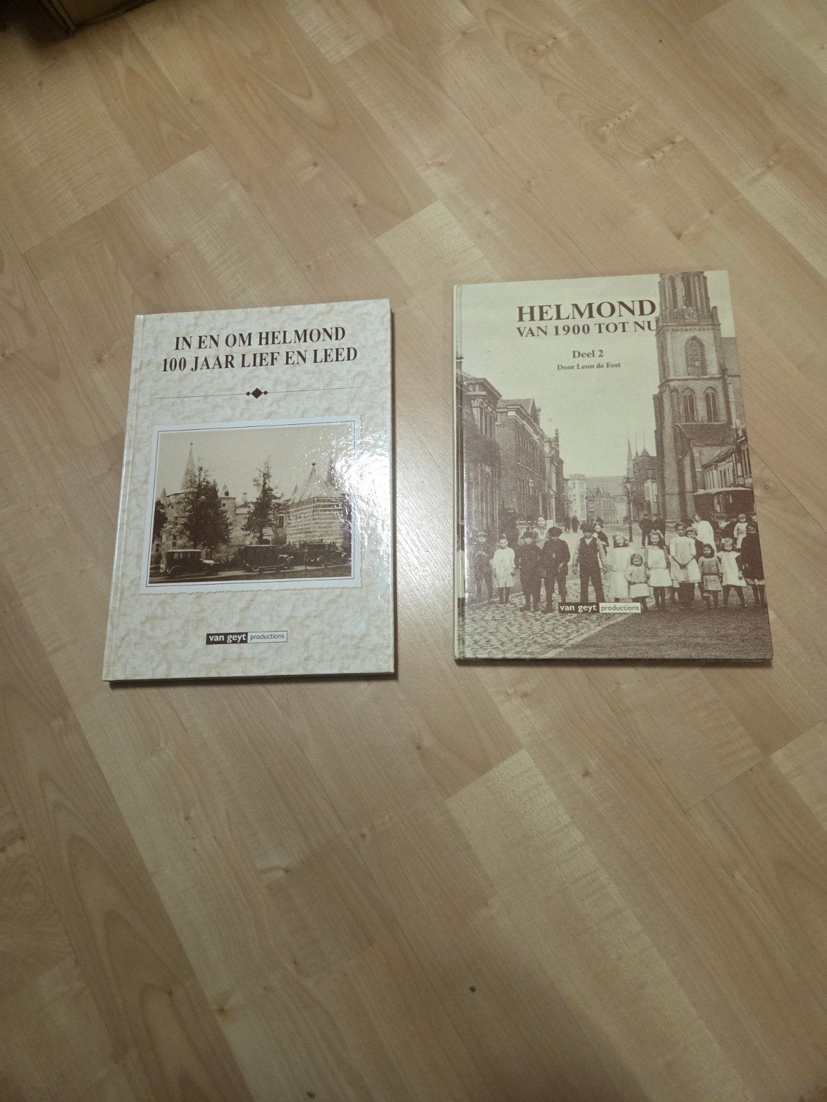 Boeken over Helmond: 100 Jaar Lief en Leed & Van 1900 tot Nu, Ophalen of Verzenden, 20e eeuw of later, Zo goed als nieuw, Leon de Fost