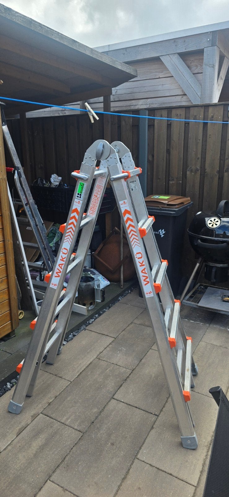 WAKÜ Telescoopladder 4 x 5 treden - in perfecte staat, Doe-het-zelf en Verbouw, Ladders en Trappen, Ophalen, Zo goed als nieuw