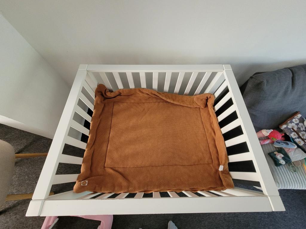 Wit ledikant met matras en deken, Kinderen en Baby's, Babywiegjes en Ledikanten, Ophalen, Gebruikt, Ledikant