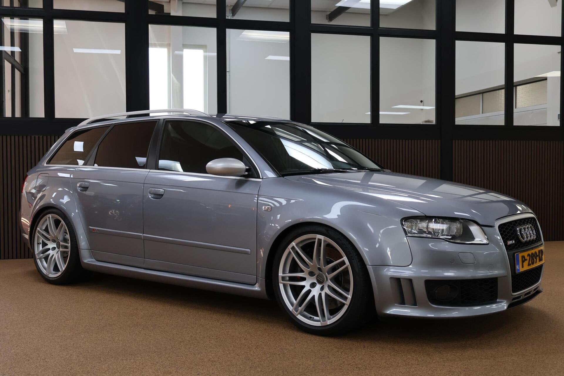 Audi RS4 AVANT 4.2 V8 Quattro | 2007 |, Auto's, 1733 kg, Gebruikt, Leder, Handgeschakeld
