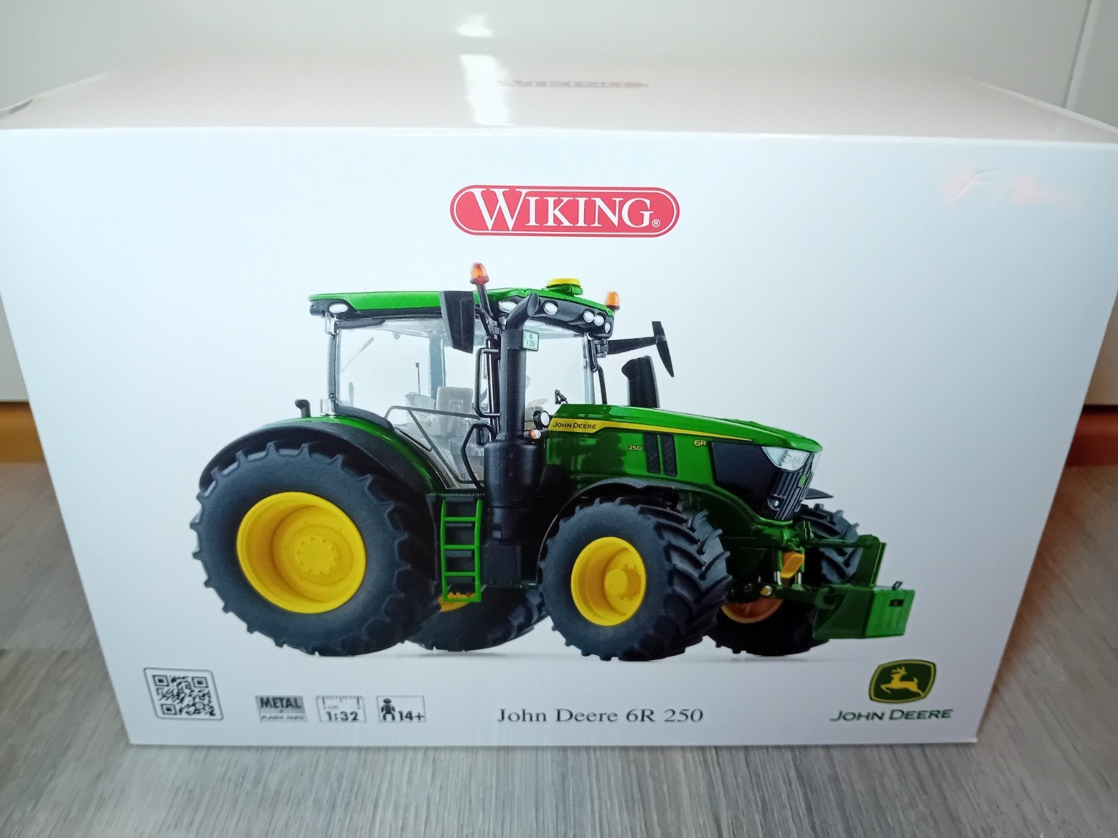 John deere 6r 250 wiking 1 32, Hobby en Vrije tijd, Ophalen of Verzenden, Nieuw, Tractor of Landbouw, Overige merken