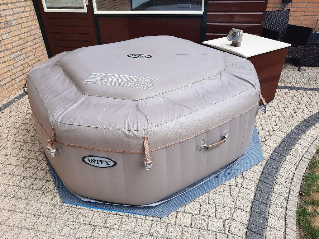 Complete opblaasbare 4 pers. Intex  PureSpa Jacuzzi., Ophalen, Gebruikt, Filter, Opblaasbaar