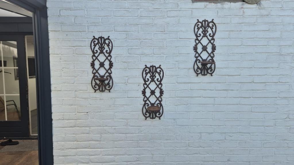 Drie metalen wandornamenten voor tuinplanten, Tuin en Terras, Bloembakken en Plantenbakken, Ophalen