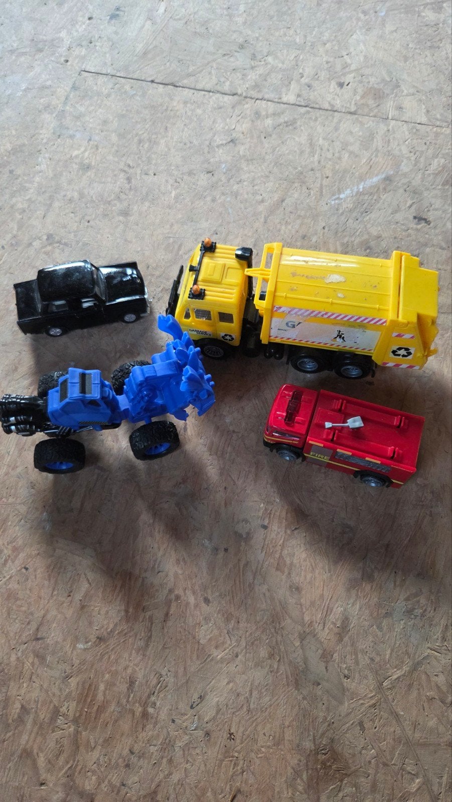 Speelgoedvoertuigen set: brandweer, vuilniswagen, auto's, Ophalen of Verzenden, Gebruikt