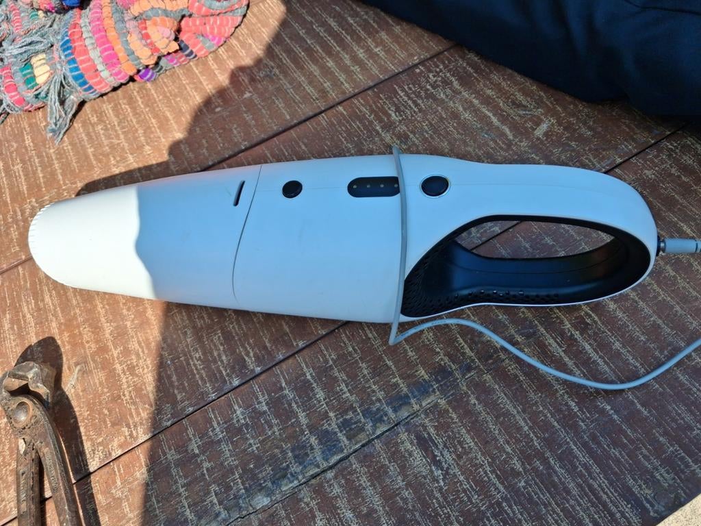 Kruimeldief - Handig en oplaadbaar via USB, Ophalen, Gebruikt, Reservoir, Kruimeldief