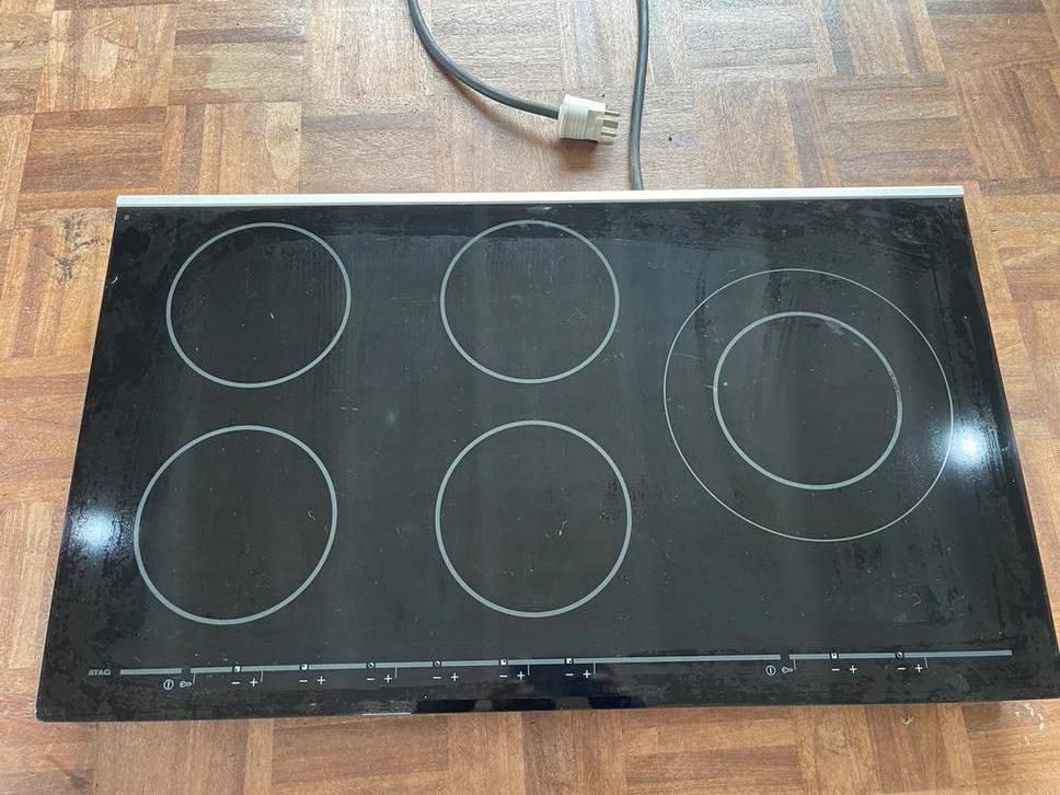 ATAG HI511MUU/A03 Inductie Kookplaat 8400W, Witgoed en Apparatuur, Kookplaten, Gebruikt, Inbouw, Inductie, 4 kookzones, Ophalen