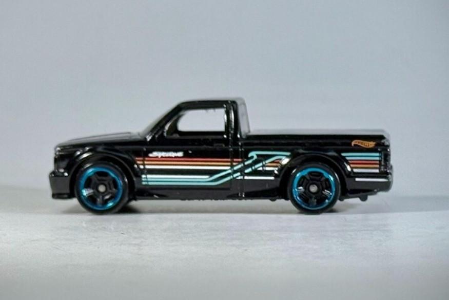 Hot Wheels Mystery Models '91 GMC Syclone, black, Ophalen, Nieuw, Auto