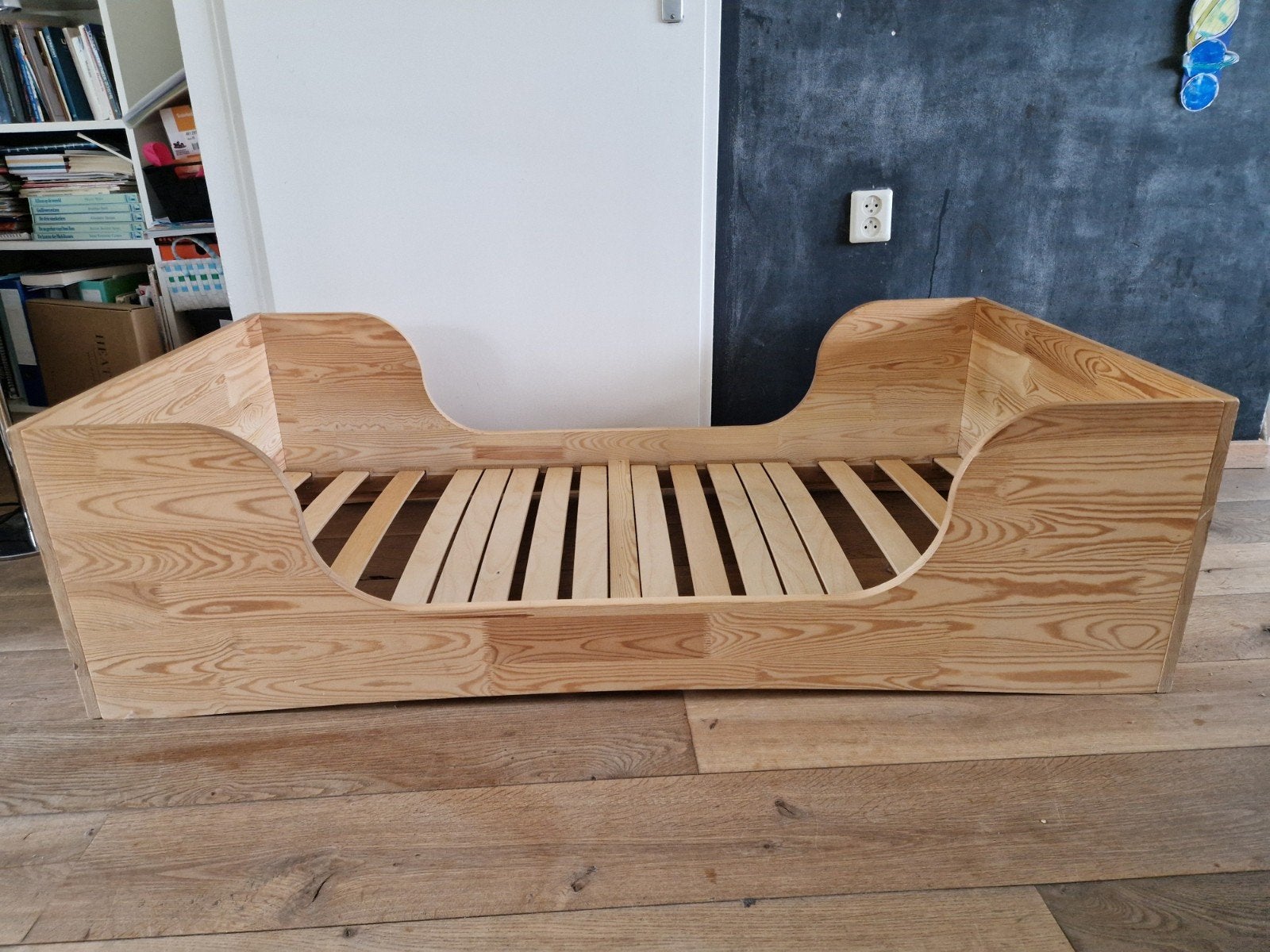 Peuterbed Montessori vloerbed  petit puk model JIP, Ophalen, Gebruikt, Bruin, Scandinavisch