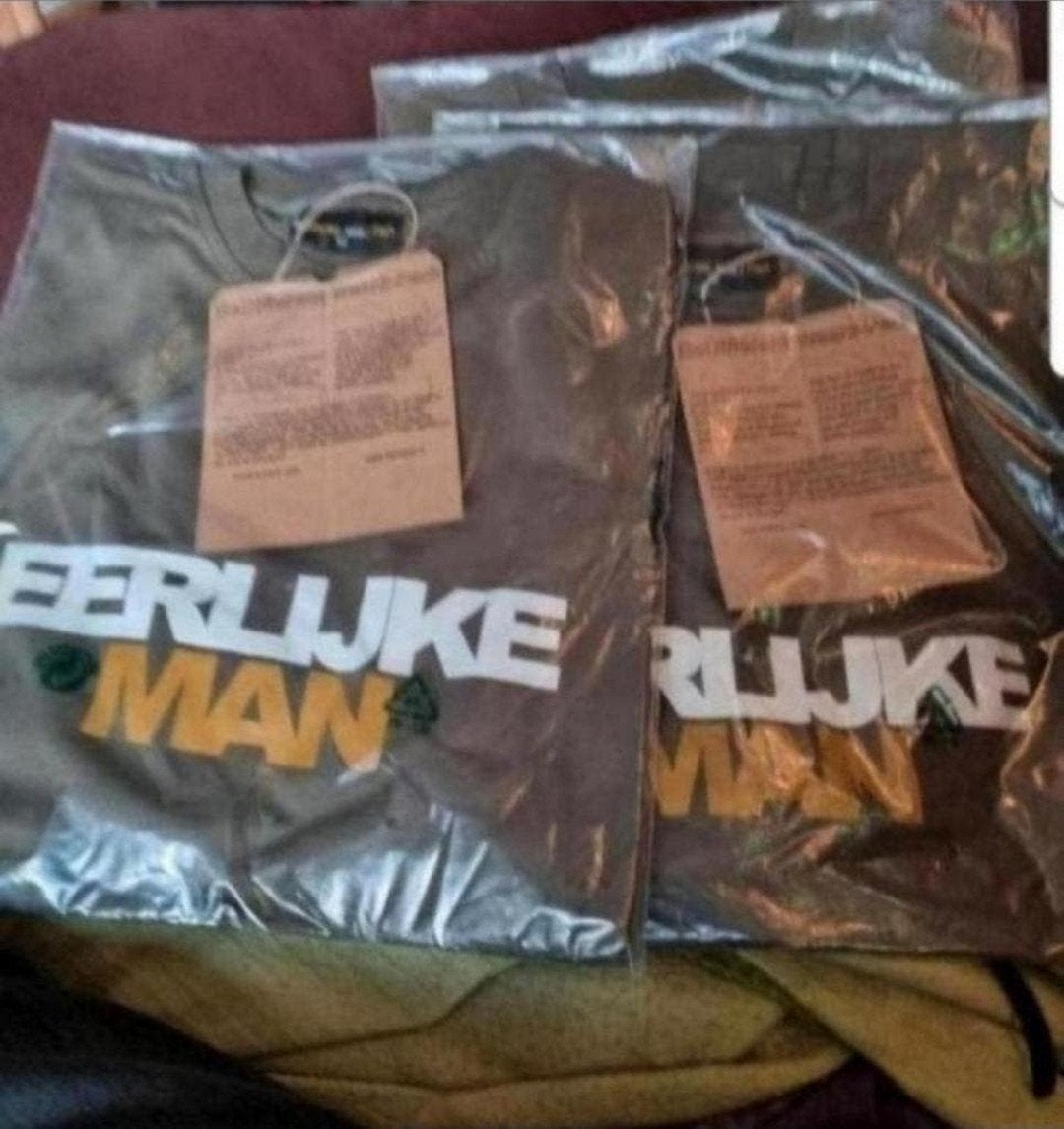 T-shirts eerlijke man  maat M bieden, Ophalen of Verzenden, Nieuw, Maat 48/50 (M), Groen