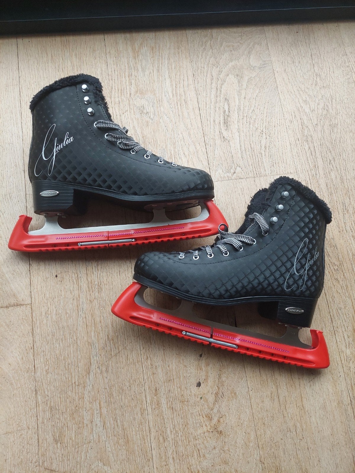 Tempish kunstschaatsen zwart, maat 43, Sport en Fitness, Overige merken, Ophalen of Verzenden, Zo goed als nieuw, Kunstschaatsen