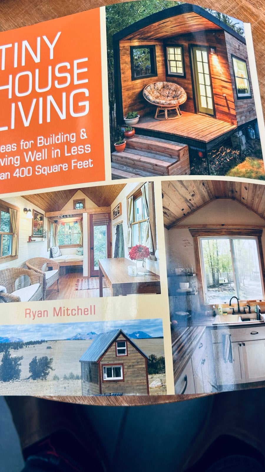 Tiny House Living: Bouw & Leef in Minder dan 400 Sq Ft, Ophalen of Verzenden, Zo goed als nieuw, Interieur en Design