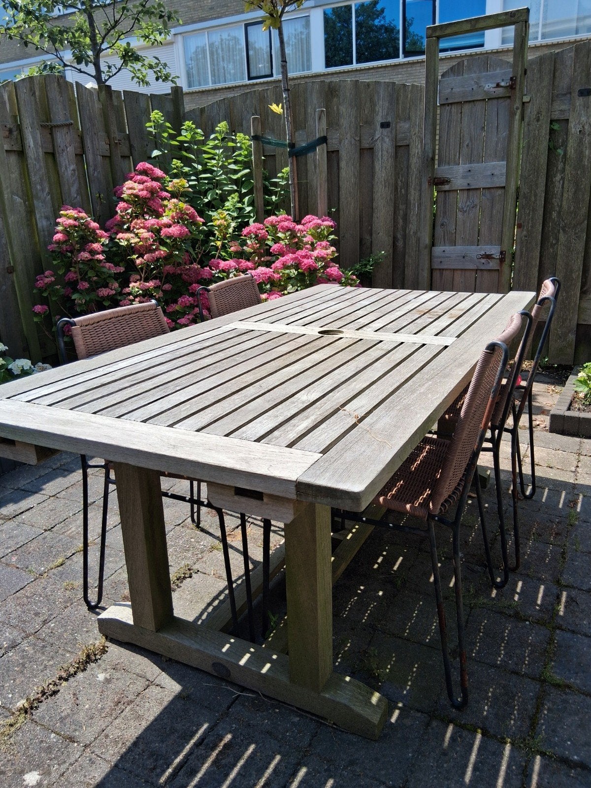 Hard houten tuintafel met 4 stoelen, Ophalen, Gebruikt, Rechthoekig, Hout