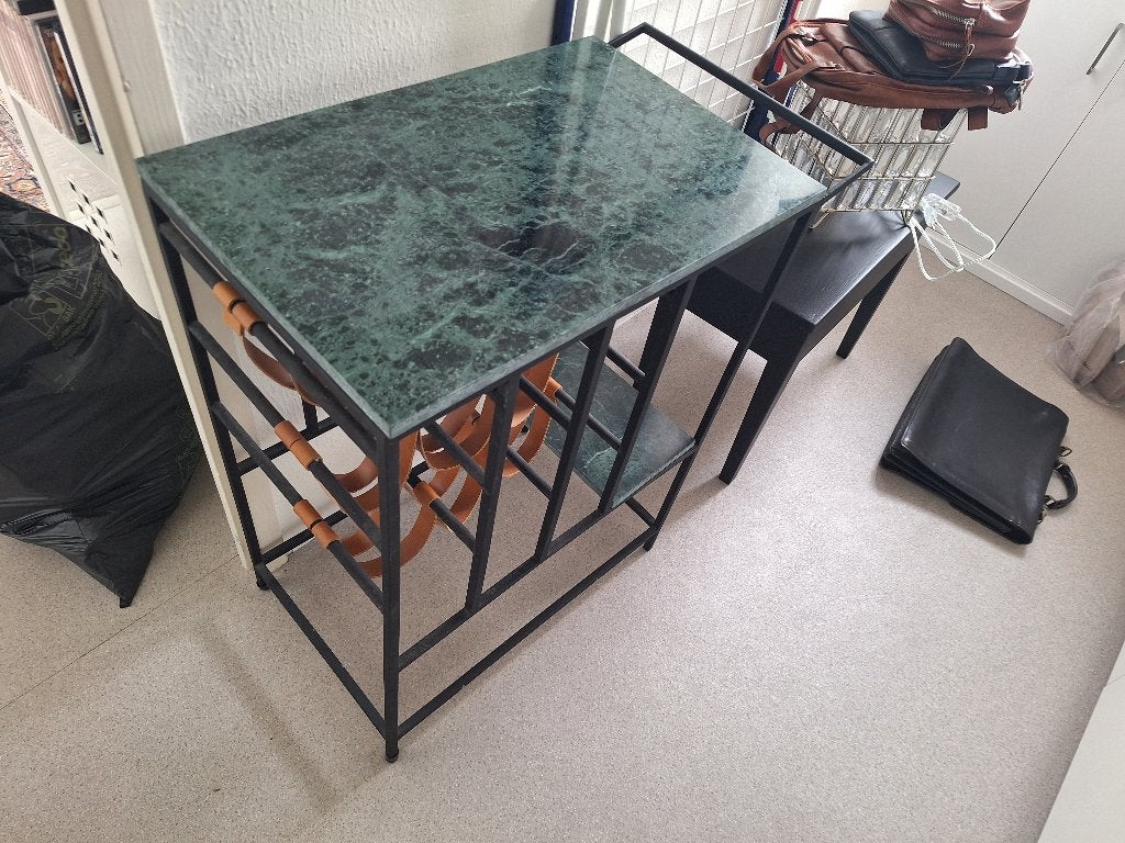 Wijnrek tafel, Ophalen, 50 – 75, 5 tot 15 flessen, Zo goed als nieuw