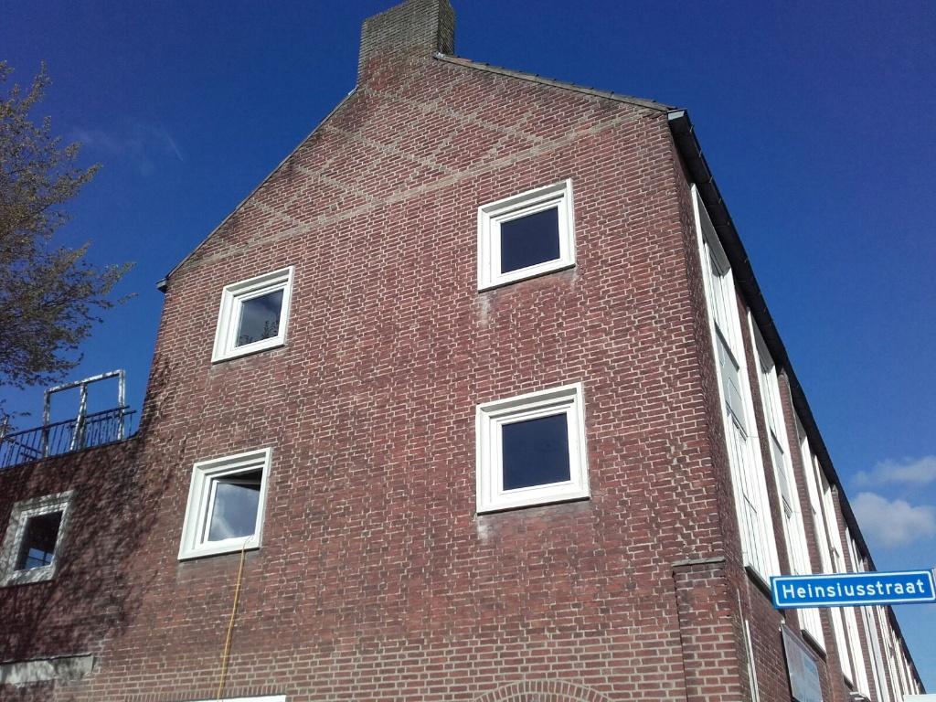 VOORRAAD DRAAI/KIEP RAMEN/WIT KUNSTSTOF/VLAK PROFIEL