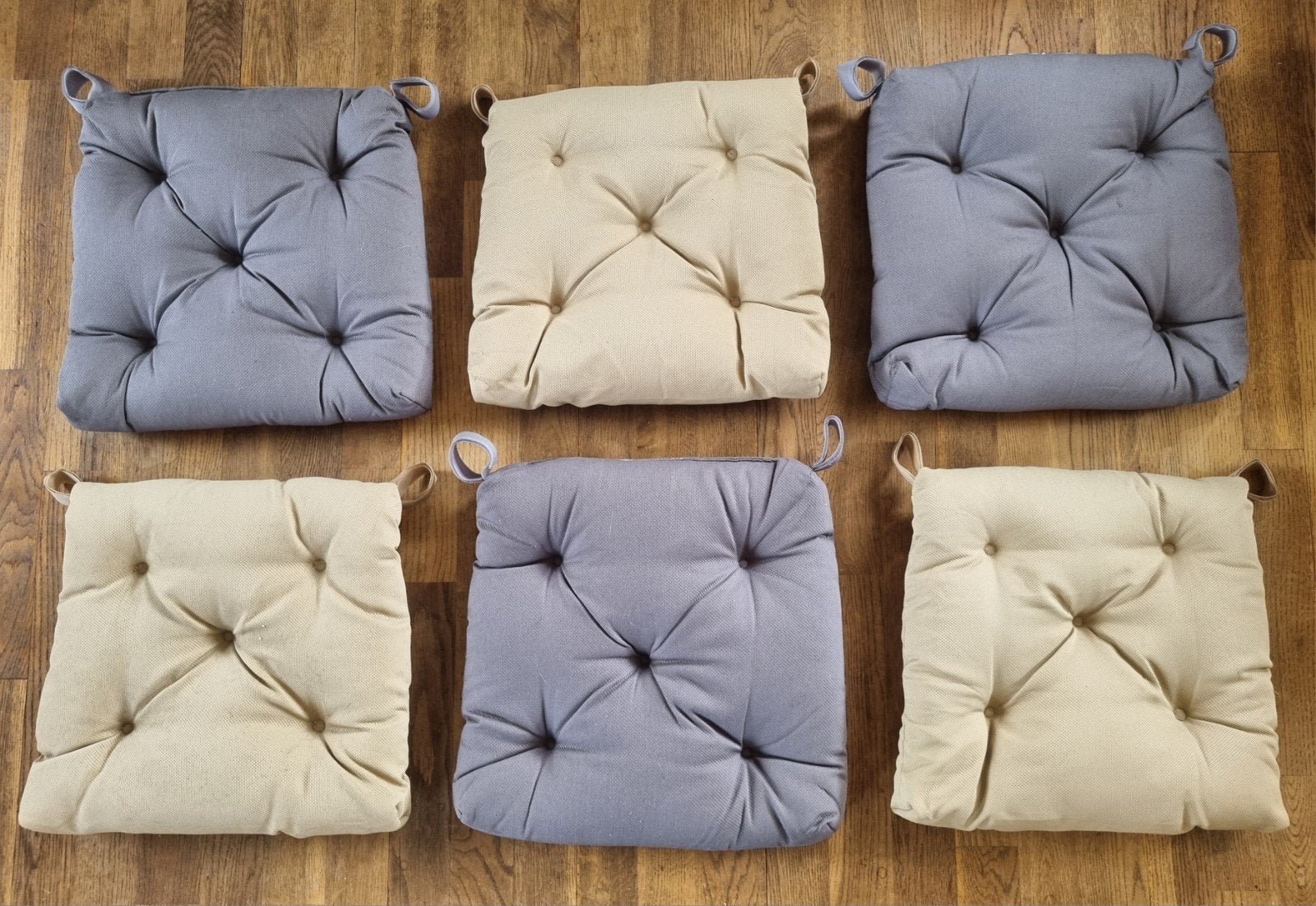 6 IKEA Malinda stoelkussens - 3x grijs, 3x beige, Ophalen of Verzenden, Zo goed als nieuw, Grijs, Vierkant