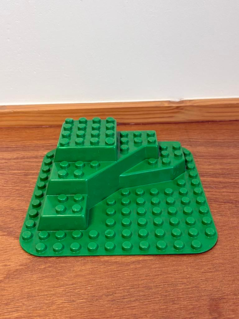 Duplo groen bouwplaatje met verhoging, Ophalen of Verzenden, Zo goed als nieuw, Grondplaat, Duplo