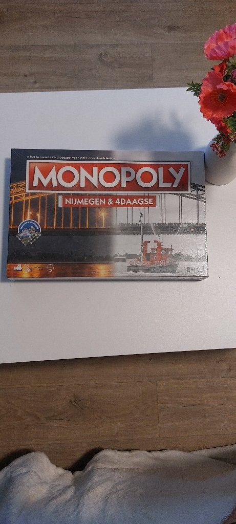 Nijmegen 4daagse special edition neuiw in verpakking !!, Vijf spelers of meer, Ophalen, Nieuw