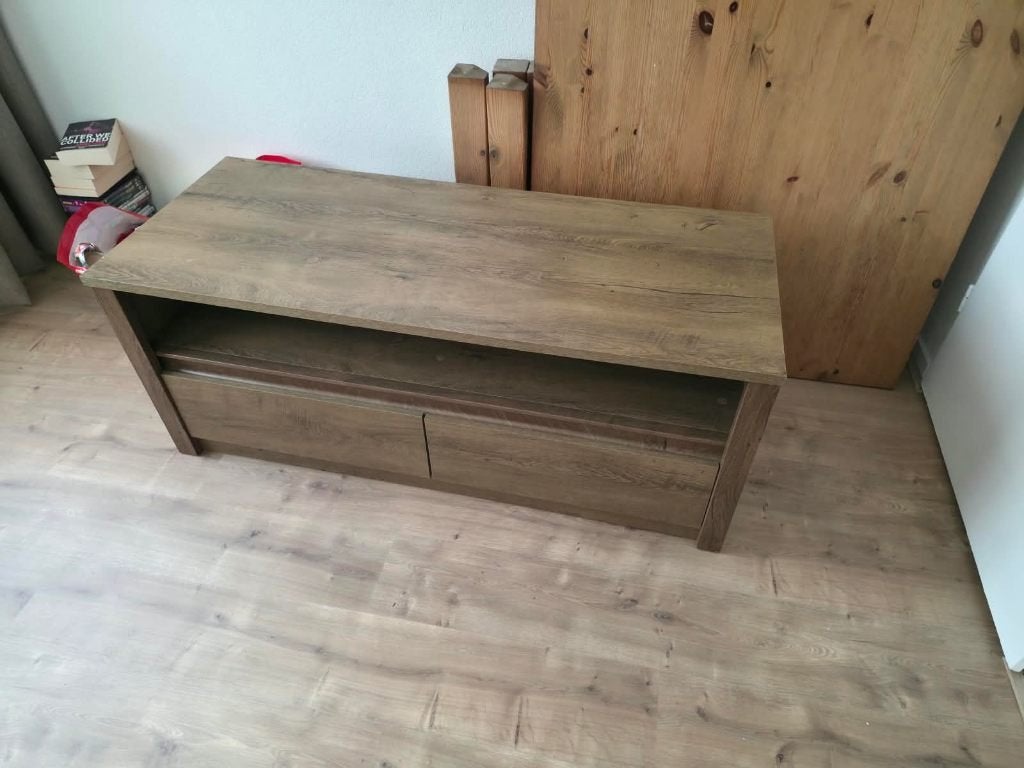 TV Meubel VEDDE Jysk, Huis en Inrichting, Ophalen, Overige materialen, Gebruikt, 100 tot 150 cm