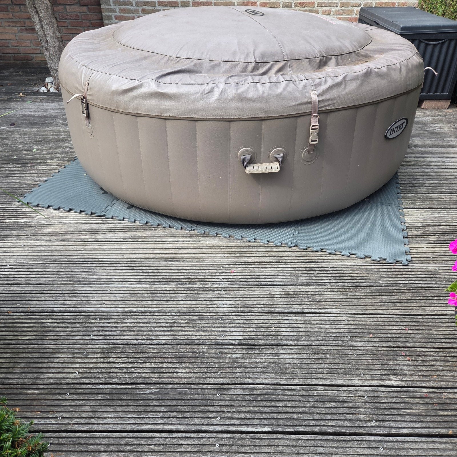jacuzzie, Tuin en Terras, Ophalen, Zo goed als nieuw, Pomp