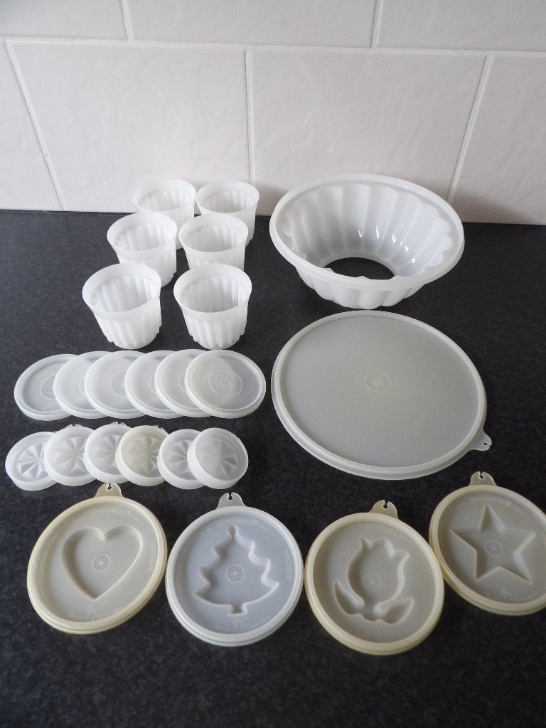 z.g.a.n Tupperware puddingvormset, compleet met 6 kleine vo, Ophalen of Verzenden, Zo goed als nieuw, Overige typen
