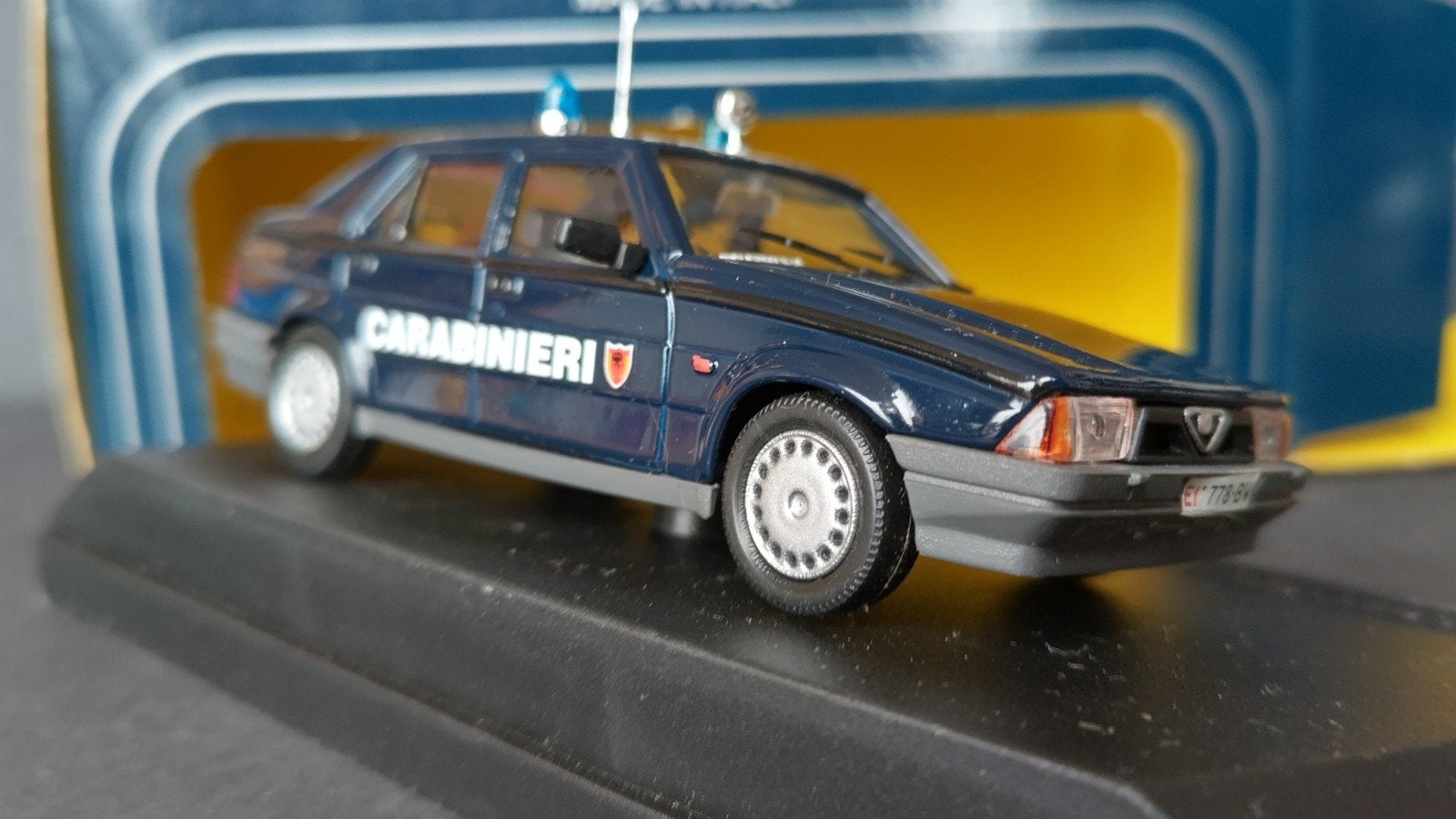 Alfa Romeo 75 1600 Carabinieri 1:43 Progetto K Pol, Hobby en Vrije tijd, Overige merken, Auto, Verzenden, .