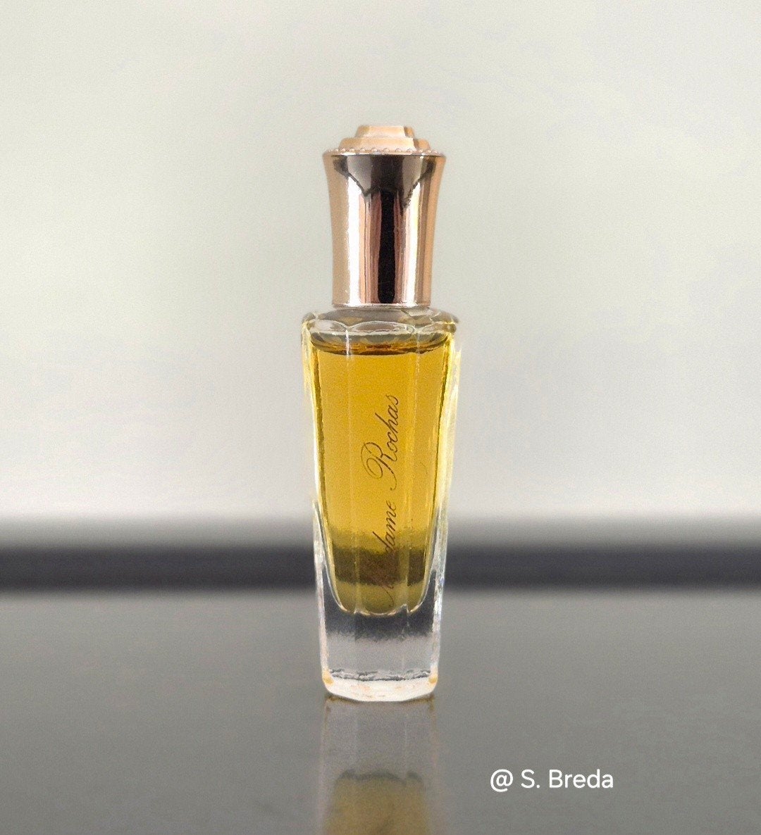Rochas - Madame Rochas - miniatuur gouden dop, Ophalen of Verzenden, Zo goed als nieuw, Miniatuur, Gevuld