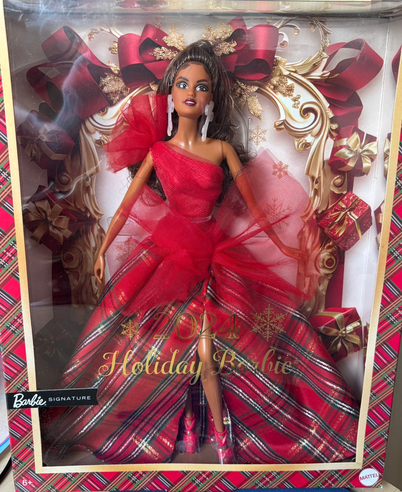 Holiday Barbie 2024 NRFB, Ophalen of Verzenden, Zo goed als nieuw, Fashion Doll