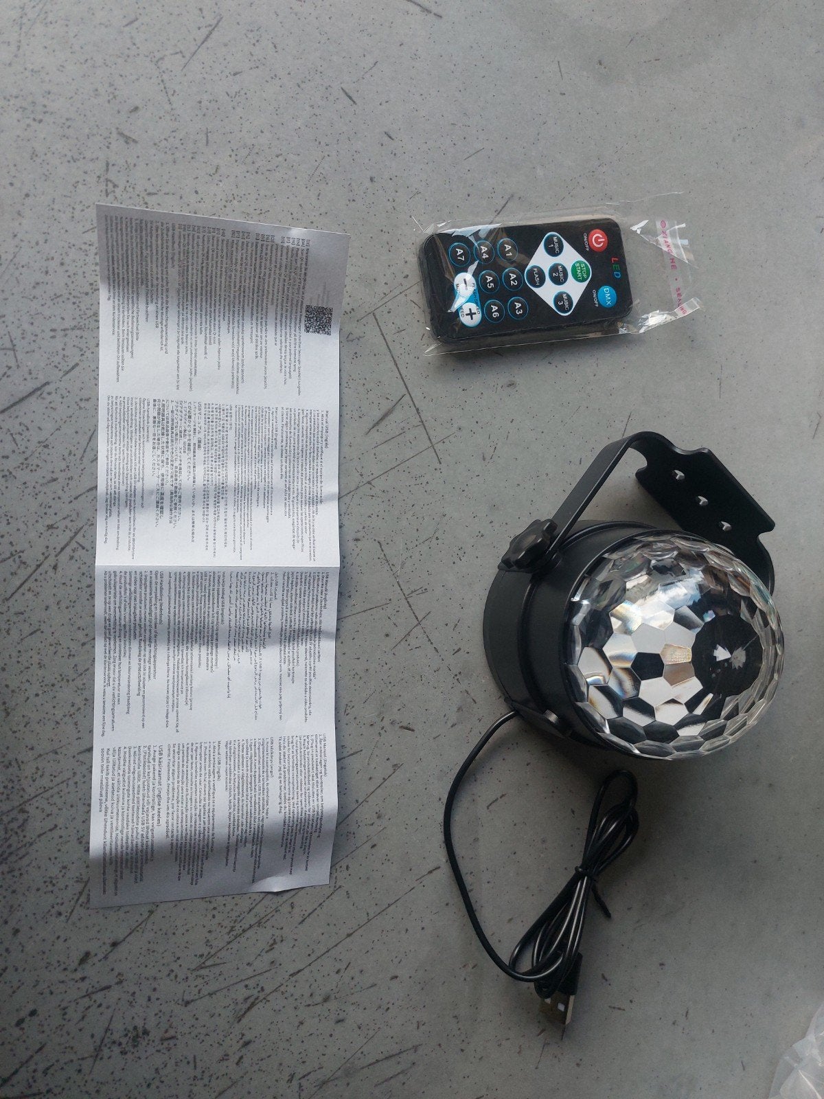 Nieuwe Disco Lamp met Afstandsbediening (2 stuks beschikbaar, Huis en Inrichting, Meerkleurig, Nieuw, Ophalen of Verzenden, Kleur aanpasbaar