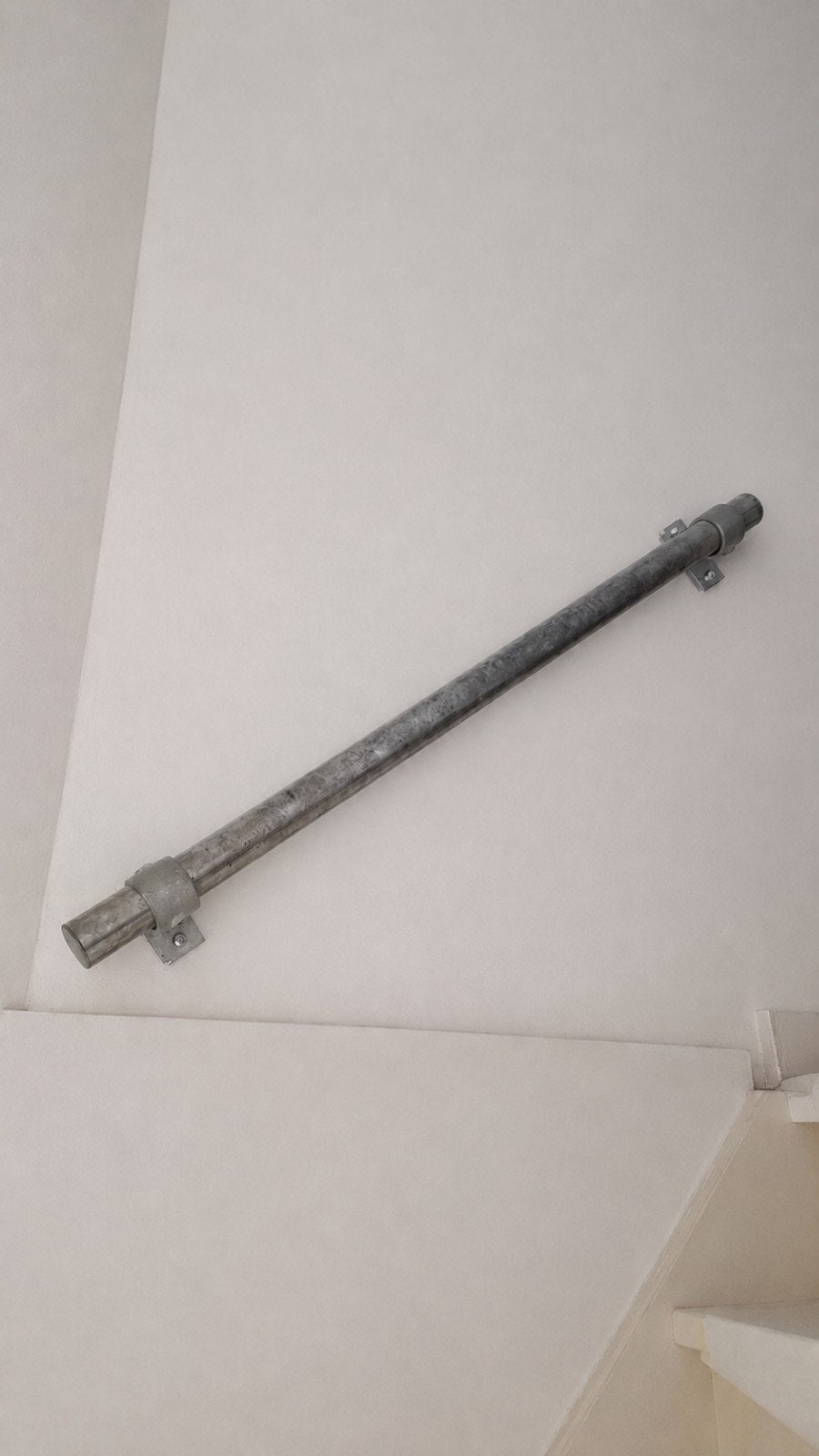 Metalen trapleuning - robuust en duurzaam, Ophalen of Verzenden, Gebruikt, Minder dan 2 meter