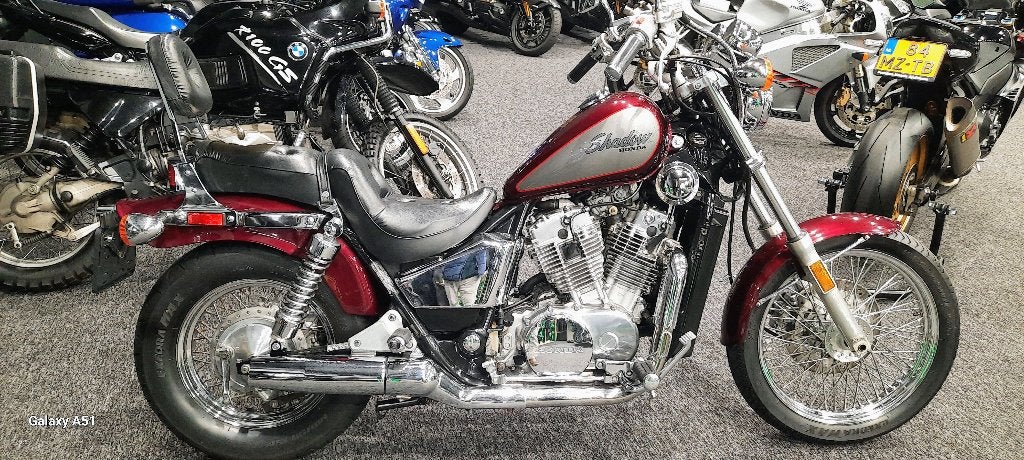 Gevraagd; valbeugel Honda Shadow vt 800 c 1988, Motoren, Ophalen of Verzenden