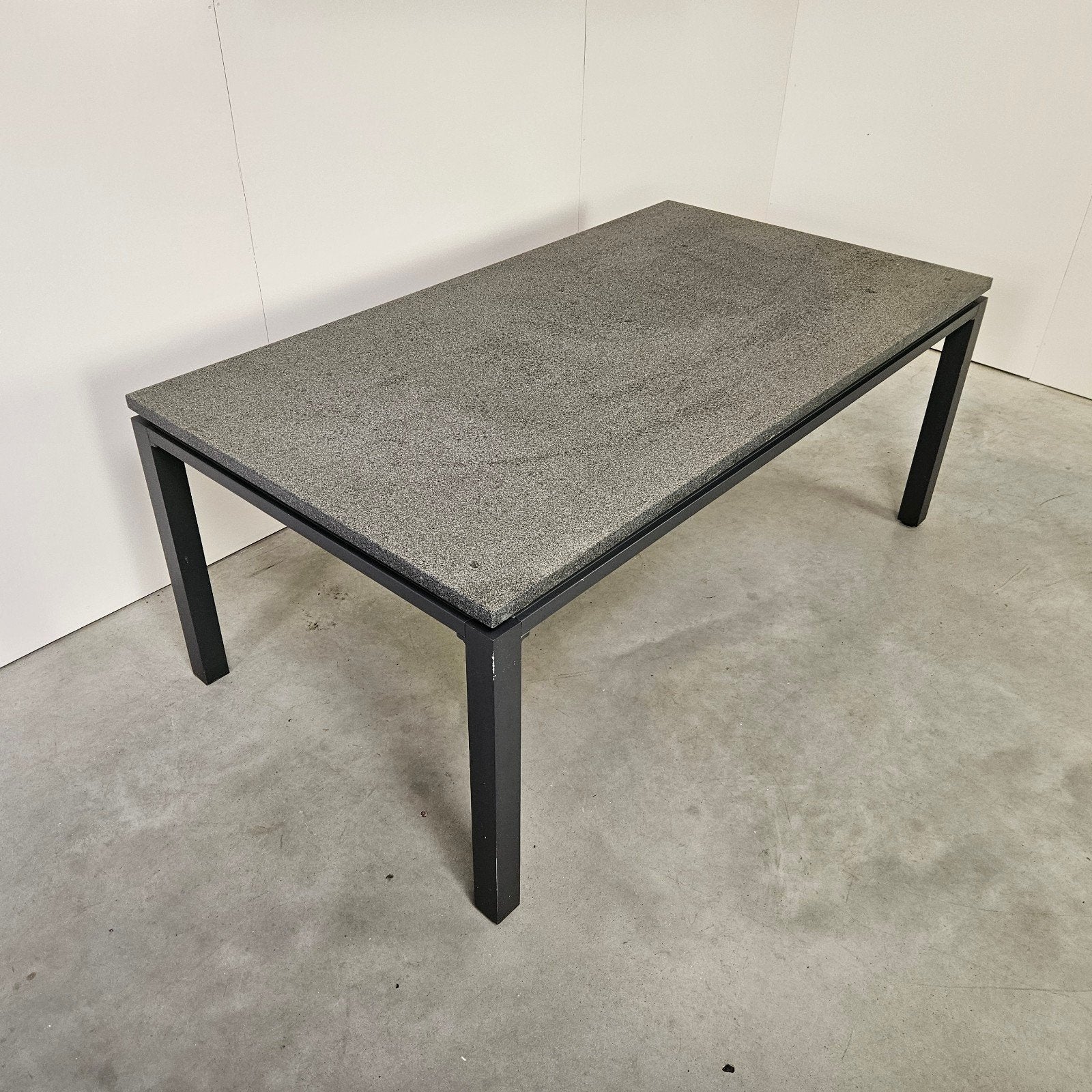 Hartman buitentafel graniet/aluminium, Ophalen, Gebruikt, Rechthoekig, Aluminium