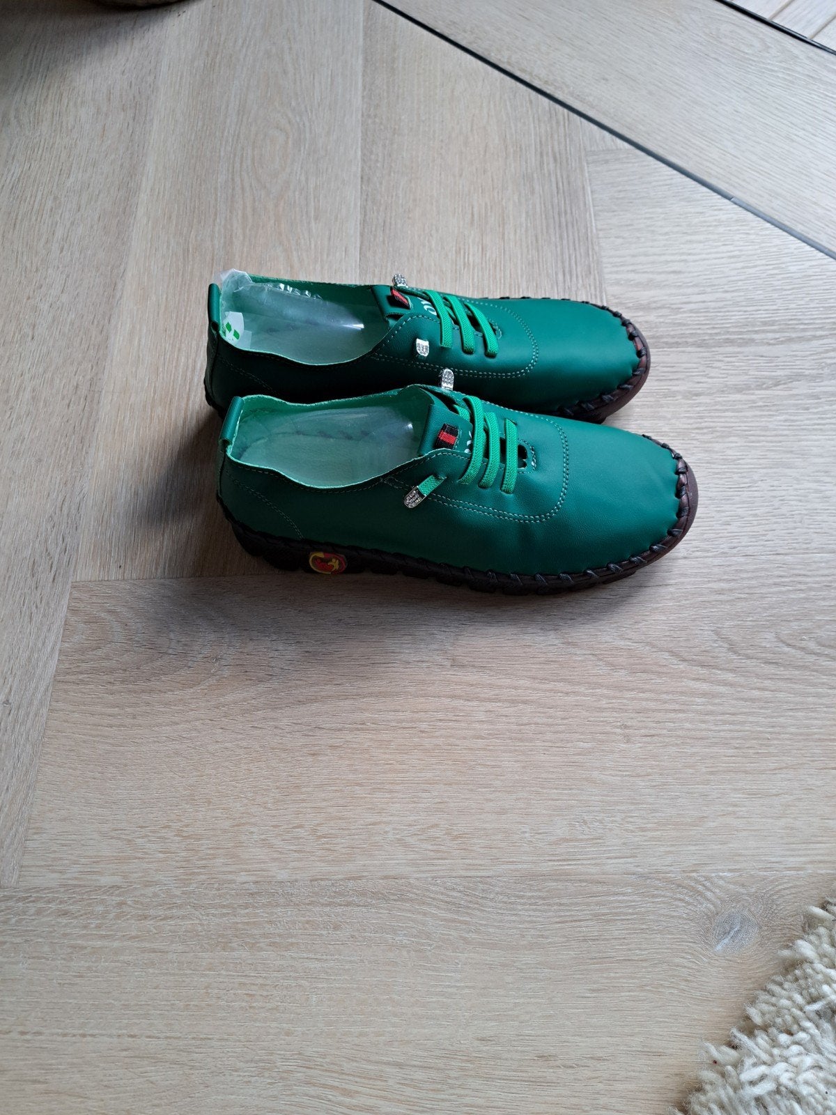 DAMES SNEAKERS NIEUW MAAT 37 KLEUR GROEN, Ophalen of Verzenden, Nieuw, Groen, Sneakers of Gympen