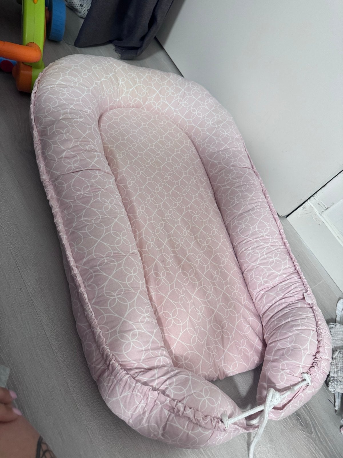 Baby nestje babyjem, Ophalen