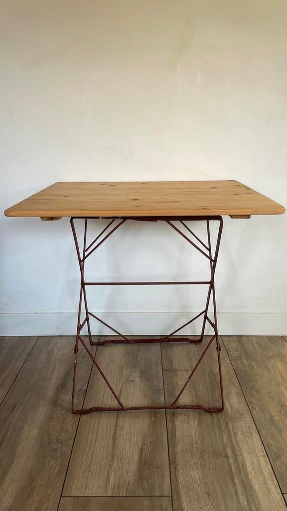 Tuintafel met smeedijzeren onderstel, oud, Ophalen