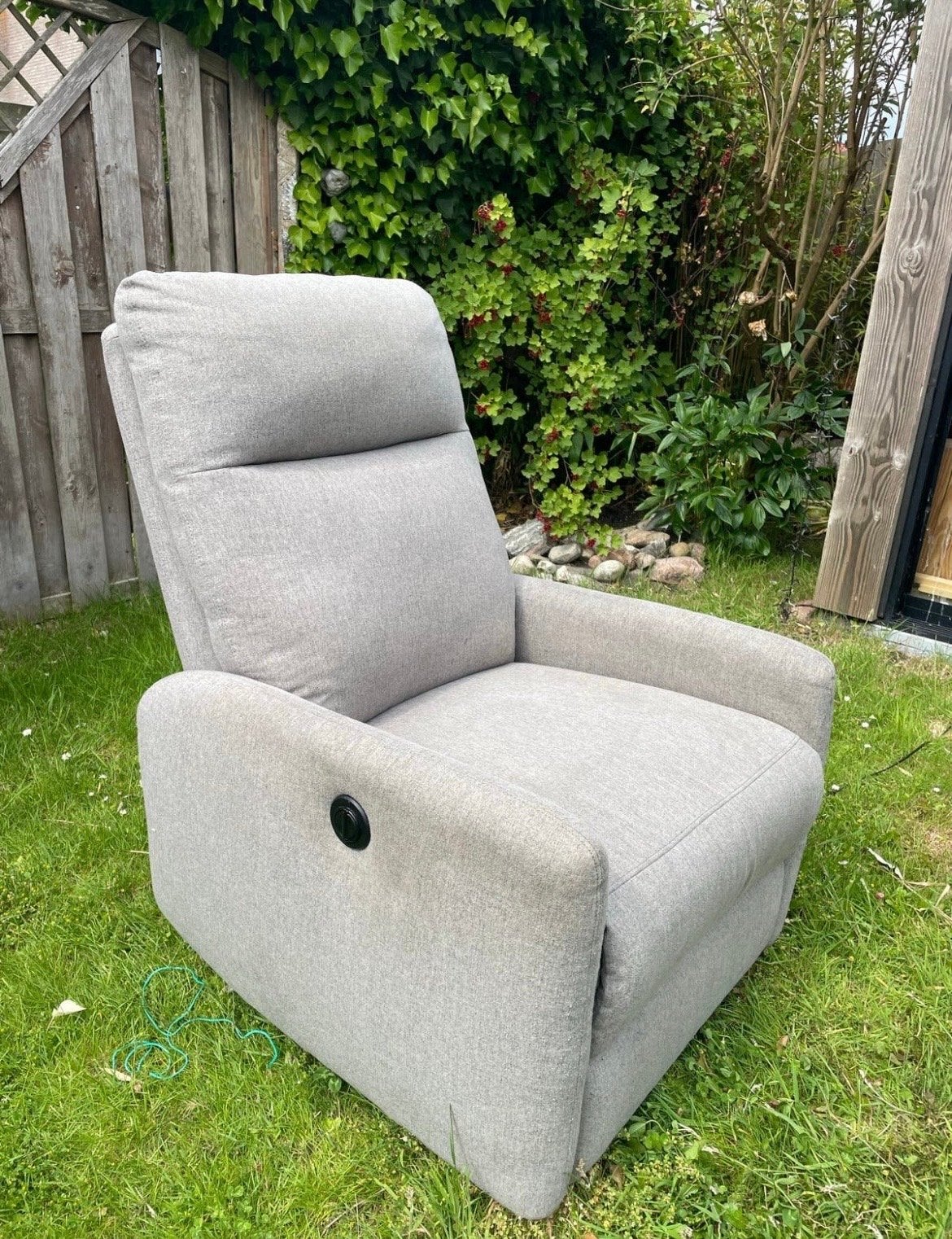 Relax stoel elektrisch bedienbaar, Ophalen, Zo goed als nieuw, Stof, 75 tot 100 cm