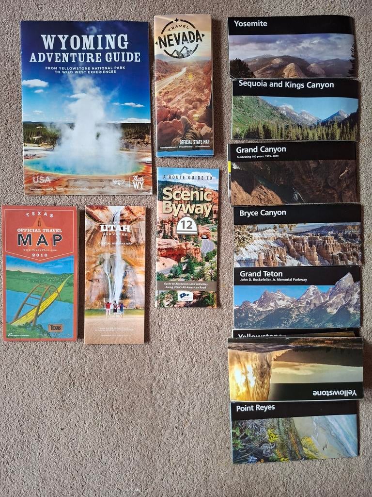Routekaarten en folders National Parks USA, Ophalen of Verzenden, Gelezen, Noord-Amerika