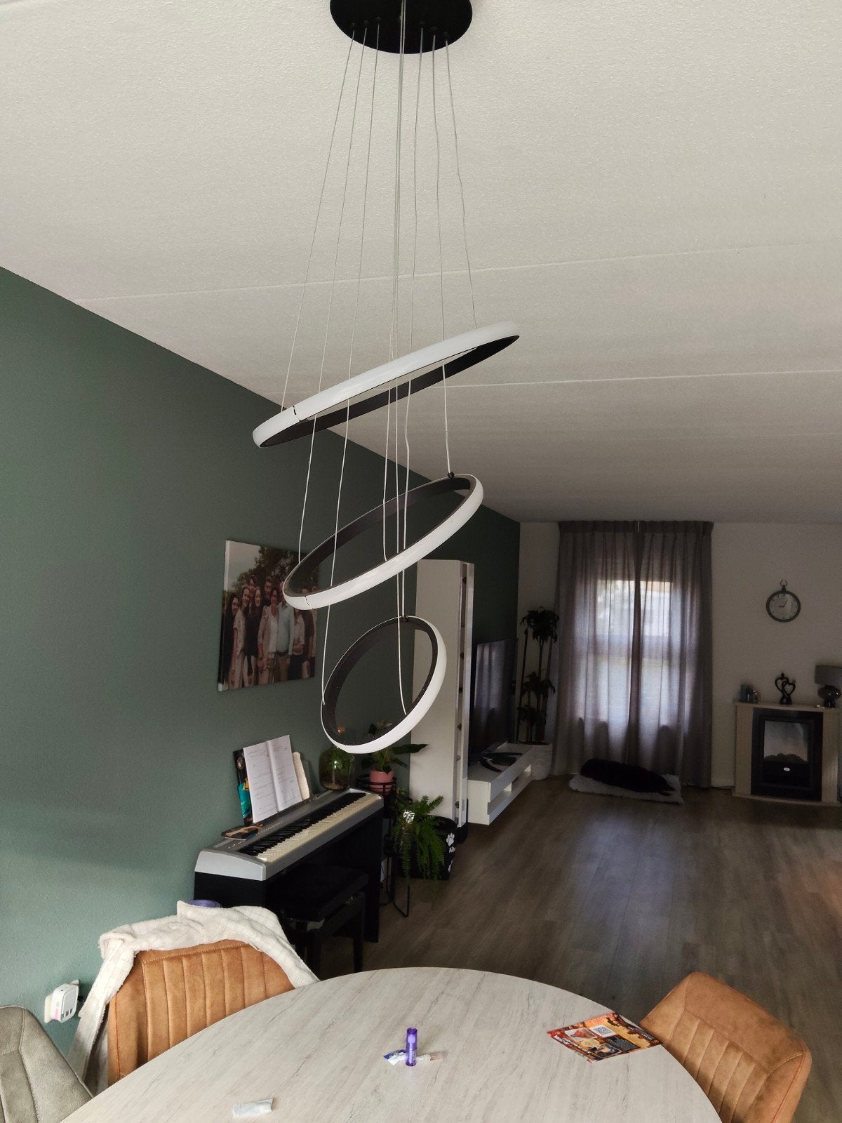 Foto 5 van Moderne LED Hanglamp met 3 Ringen - Zwart