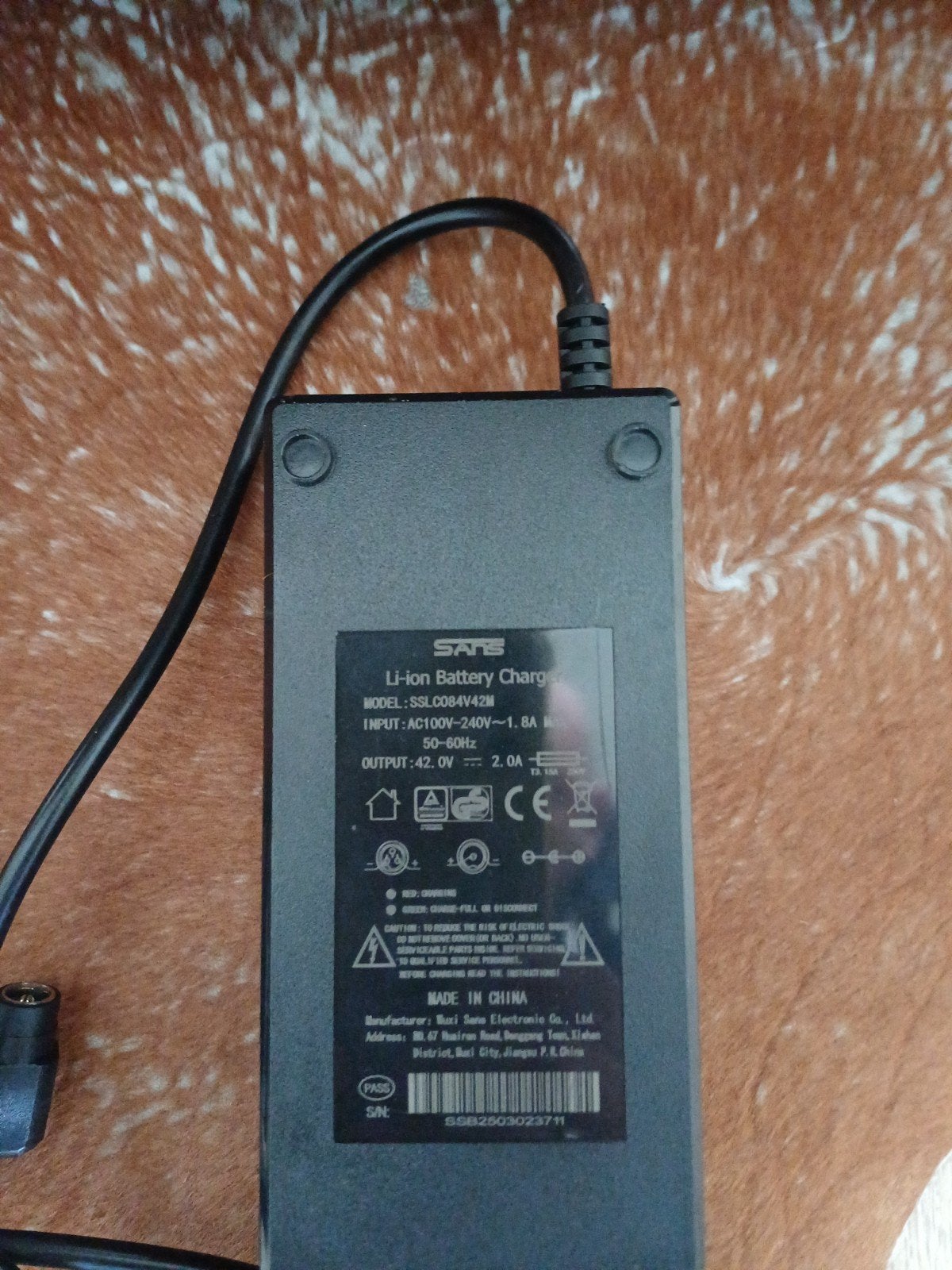 SANS Li-ion Acculader SSLCD084V42M - 42.0V 2.0A Nieuw, Ophalen of Verzenden, Nieuw