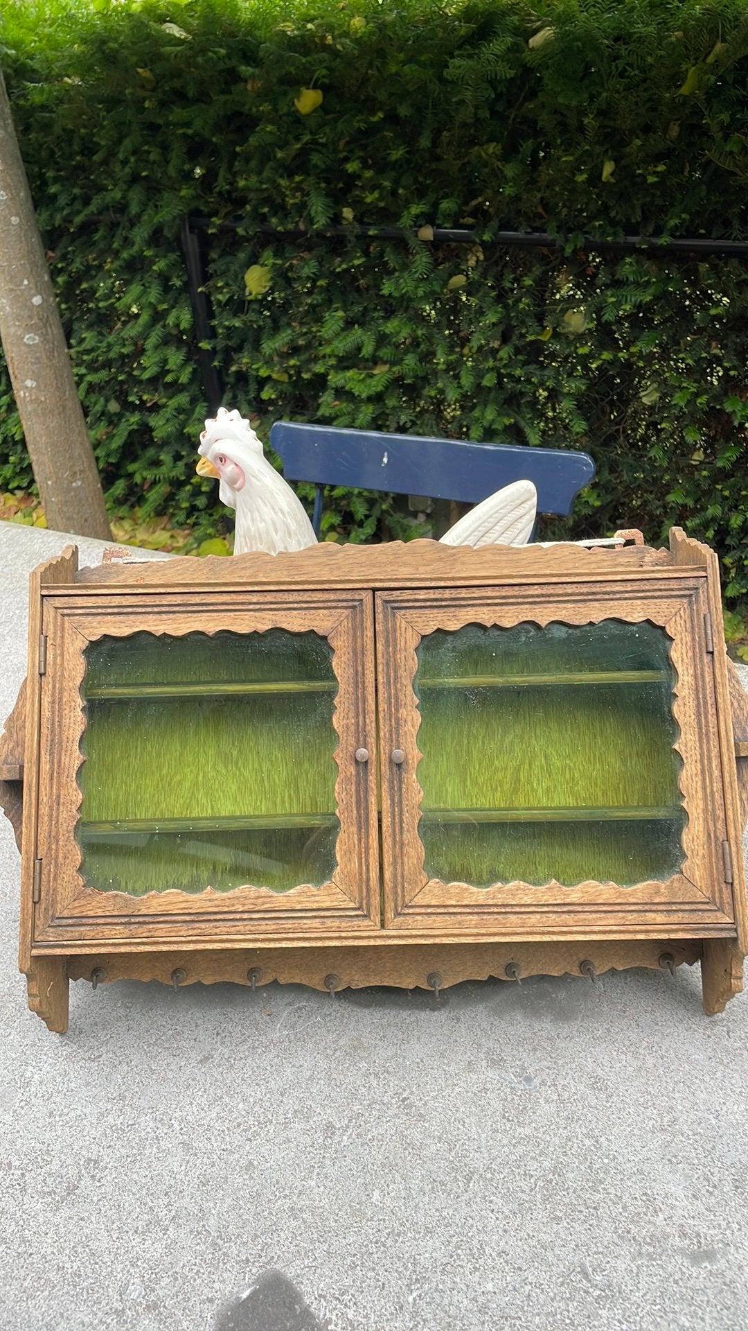 Klein antiek kastje met groen glas, Ophalen of Verzenden