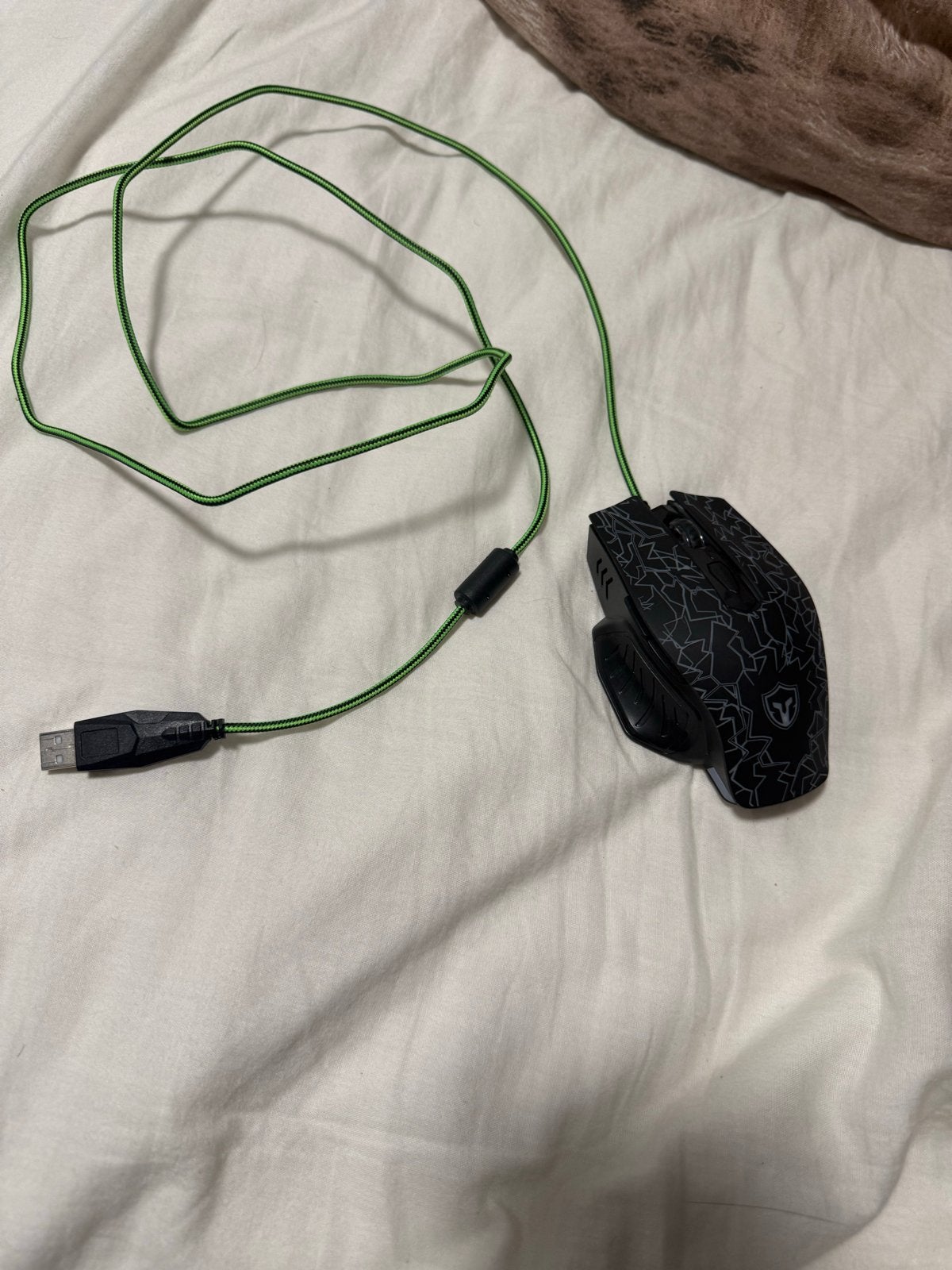 Bedrade Gaming Muis met RGB Verlichting - Zo goed als nieuw, Computers en Software, Rechtshandig, Muis, Ergonomisch, Nieuw