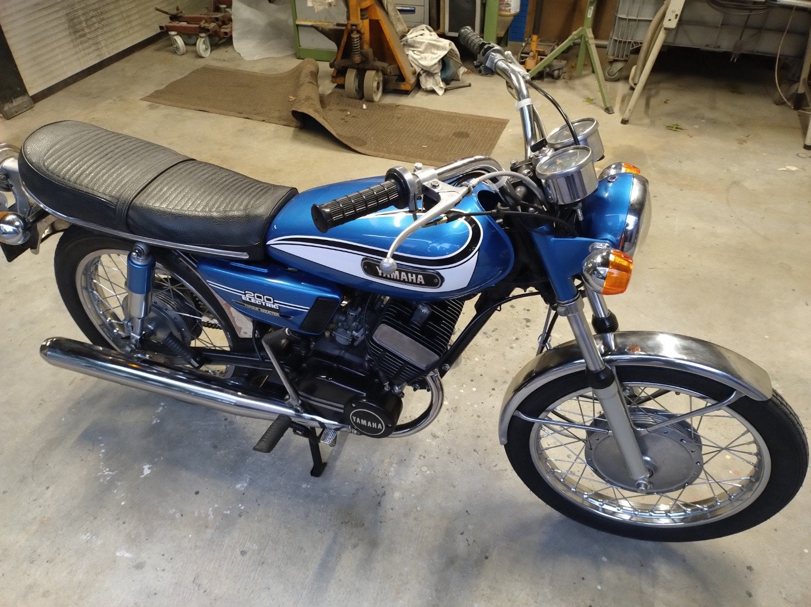 Yamaha RD 200