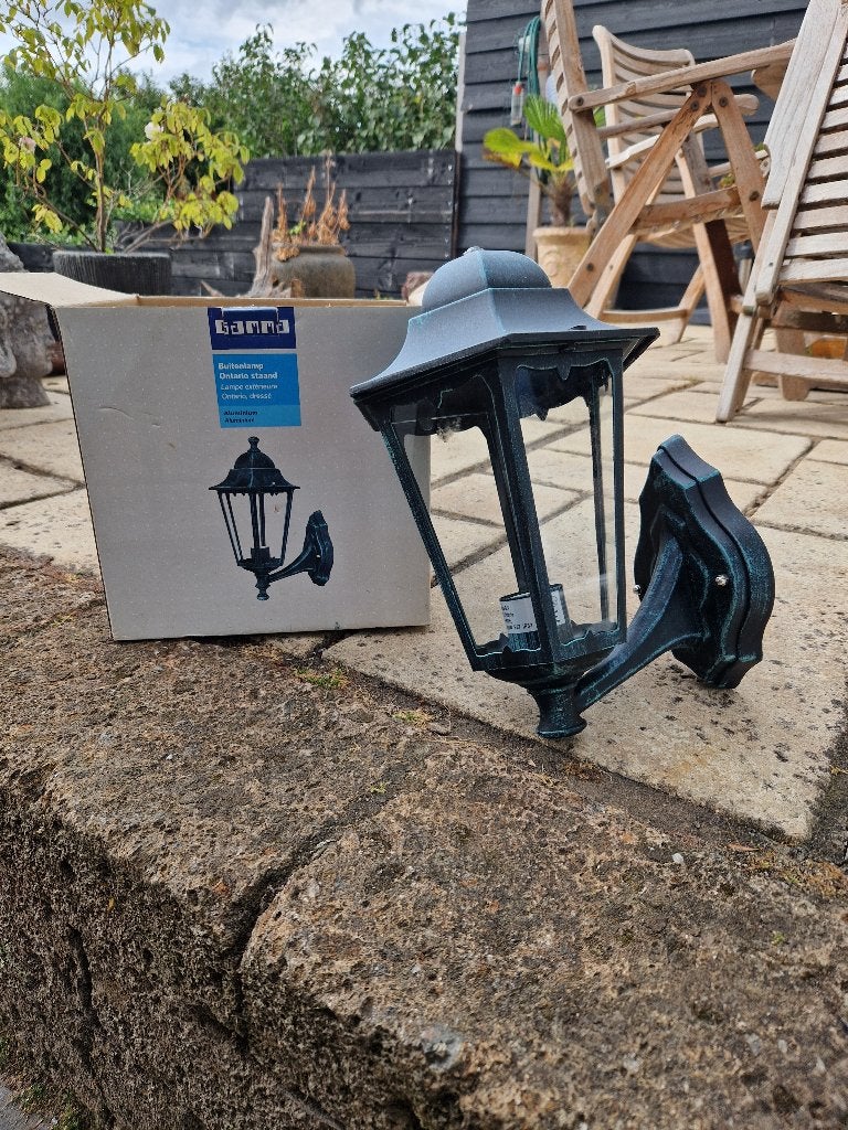 Buitenlamp Gamma - Klassieke Wandlamp voor de tuinr Buiten, Ophalen, Minder dan 50 watt, Wandlamp, Waterbestendig