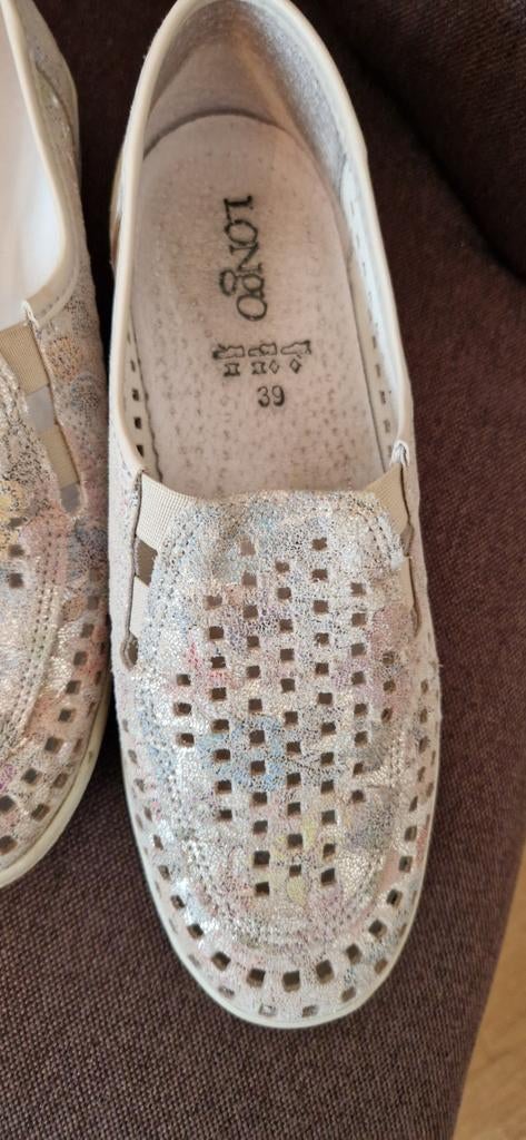 Longo Instappers Maat 39 - Zo goed als nieuw, Kleding | Dames, Schoenen, Ophalen of Verzenden, Nieuw, Blauw, Instappers