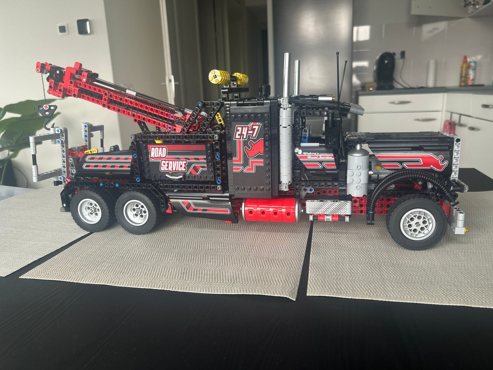 LEGO 8285 Zwarte Sleeptruck, Compleet, Gebruikt, Lego, Ophalen of Verzenden