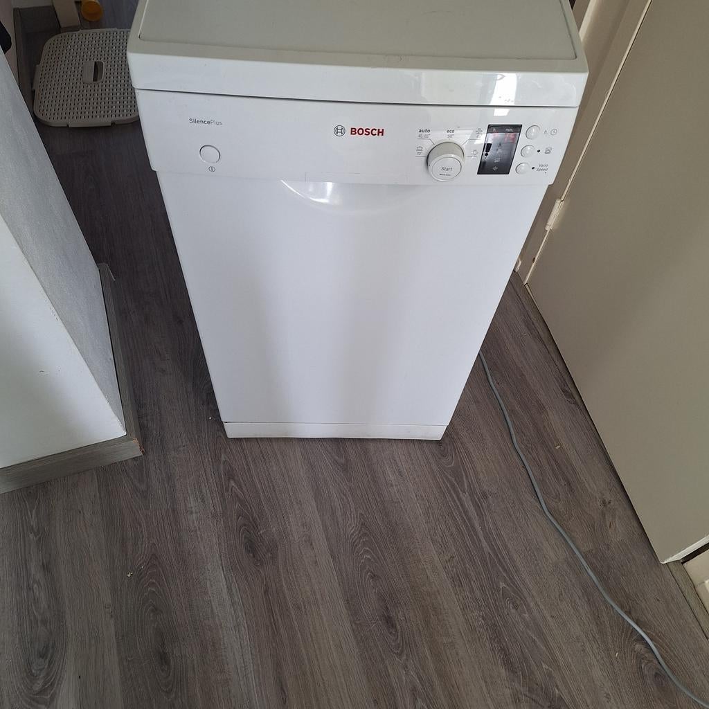 Bosch SilencePlus Smalle Vaatwasser - Energiezuinig A, Gebruikt, Minder dan 10 liter, Energieklasse A of zuiniger, Ophalen of Verzenden