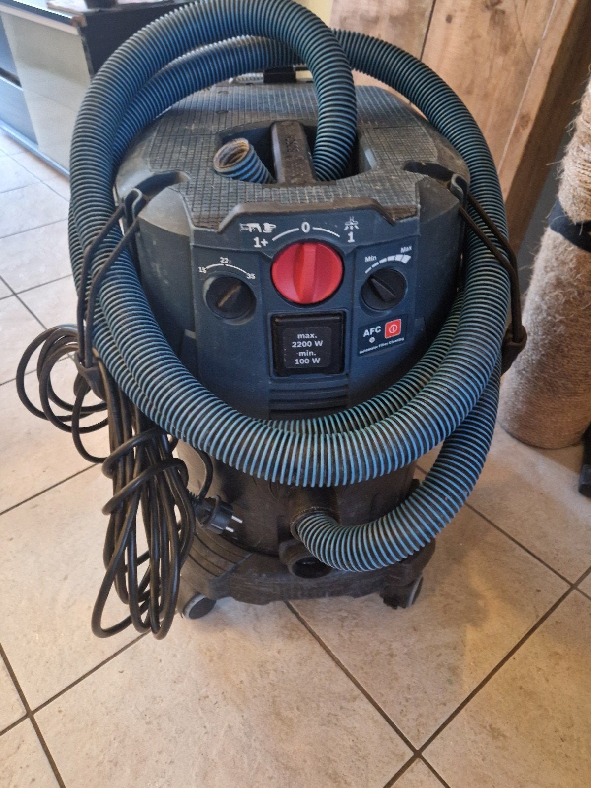 Bosch professional stofzuiger, Doe-het-zelf en Verbouw, Ophalen